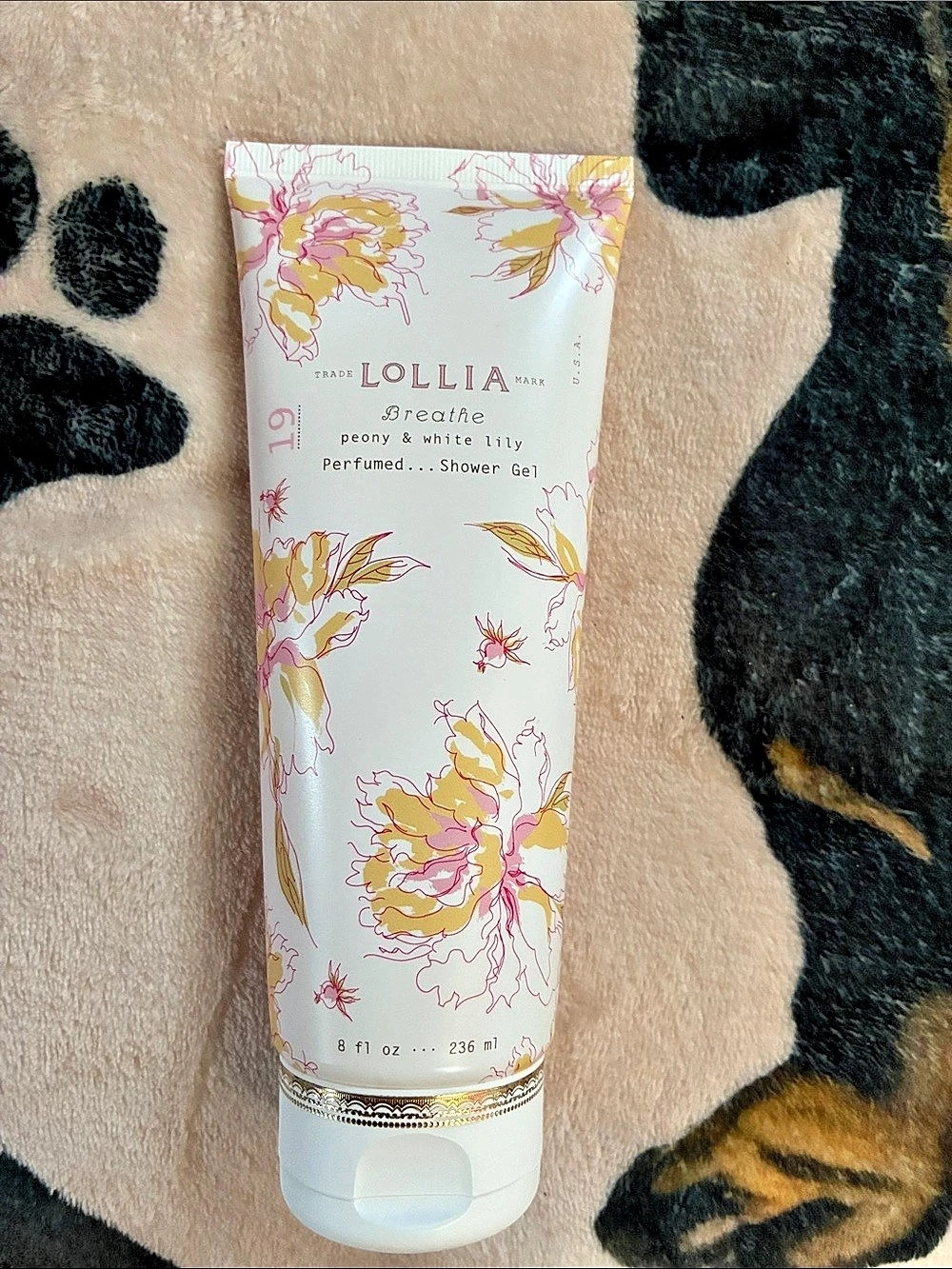 Lollia Breathe 8oz peony and white lily perfumed shower gel